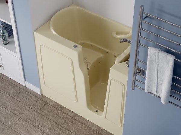 Universal Collection 26 in. L x 46 in. W Right Side Drain Air Jetted Bathtub in Biscuit with Fast Filling Faucet Set